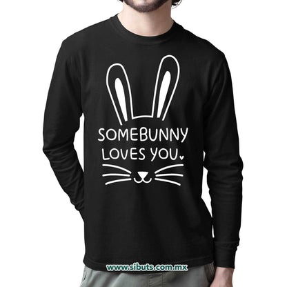 Playera Hombre Manga Larga Conejo Some Bunny Loves You