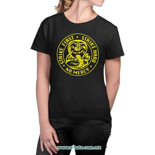 Playera Mujer Cobra Kai Strike First