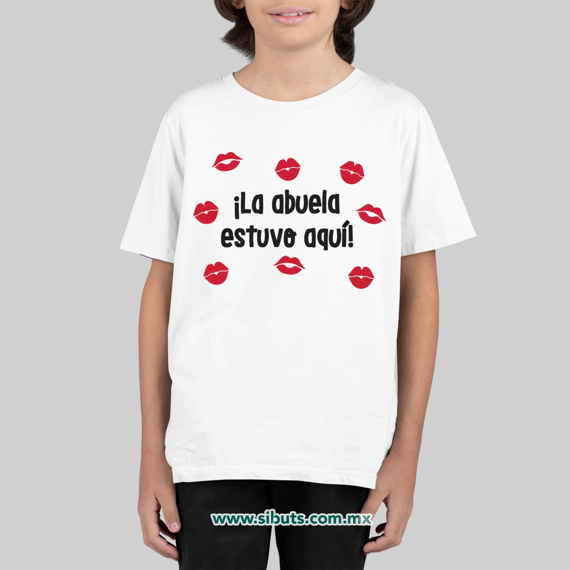 Playera Niño La Abuela Estuvo Aquí